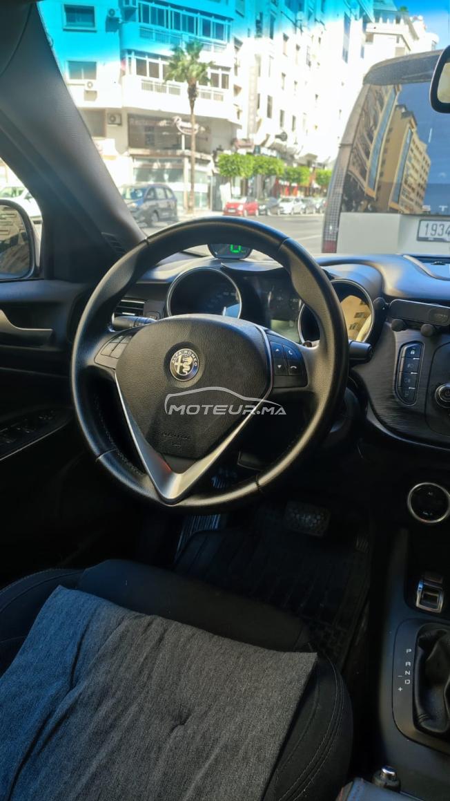 alfa Roméo giulietta diesel boite auto  bonne etat.