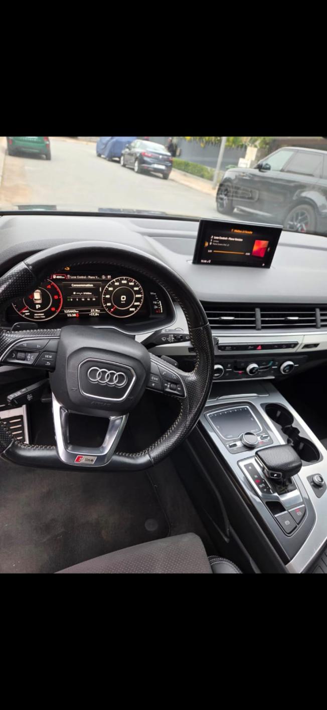 Audi Q7 3.0 TDI Finition S-Line – 7 places – Suspension dynamique – Très bon état