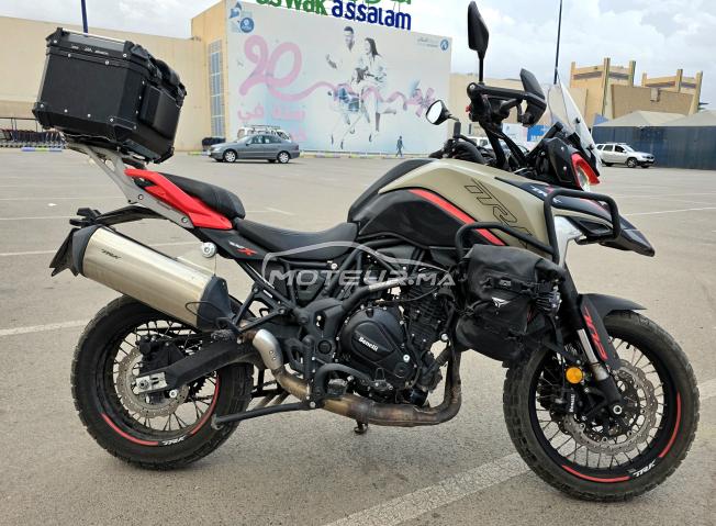 Benelli trk 702 x modele 2025 tres bon état