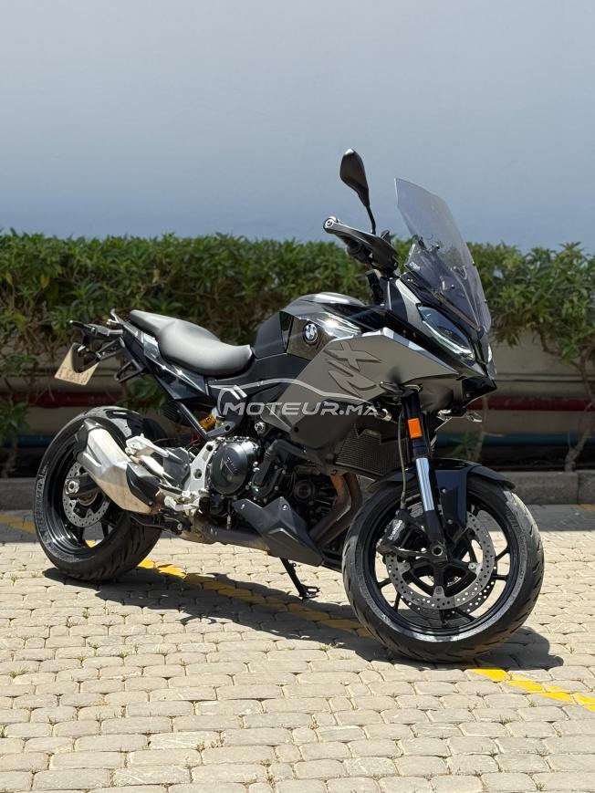 BMW F900XR Triple Black à vendre