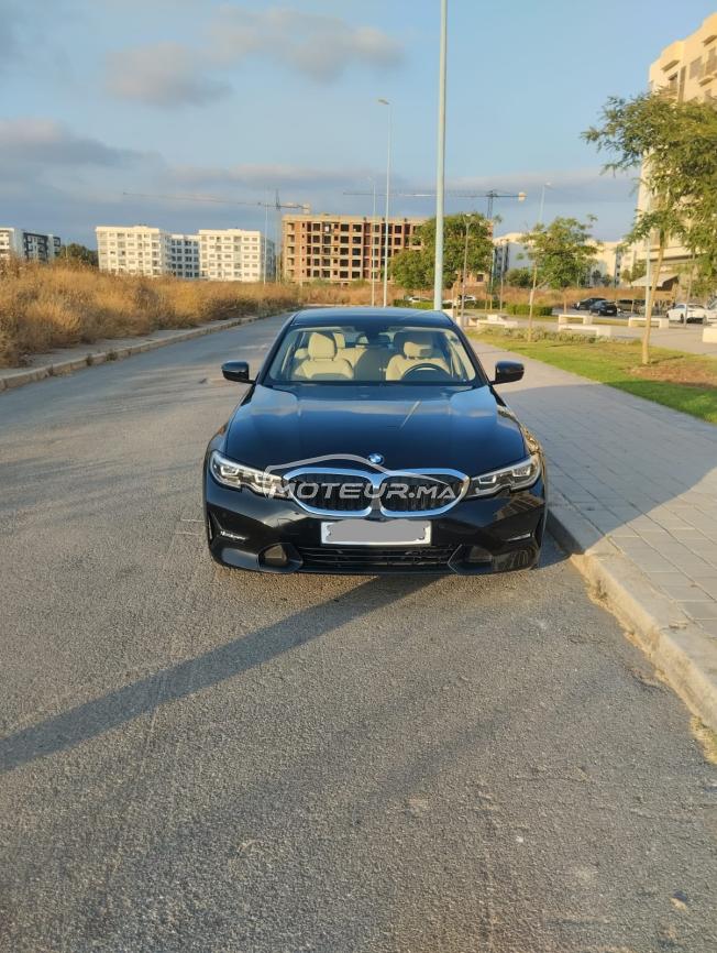 Bmw série 3 noire excellent état