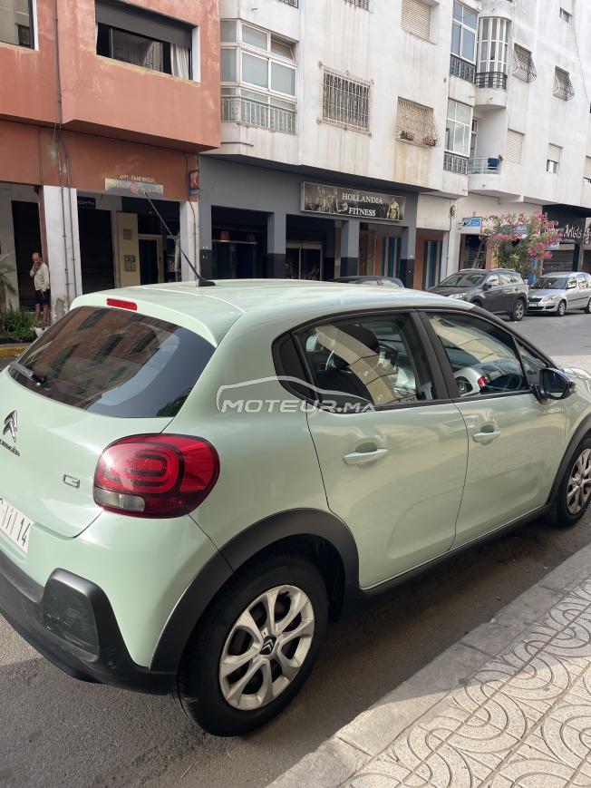Citroën C3 2017, 1re main, très bien entretenue. Toutes les révisions et réparations effectuées en concession. Excellent état.