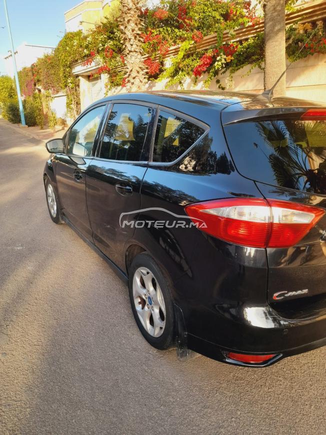 voiture spacieuse FORD CMAX