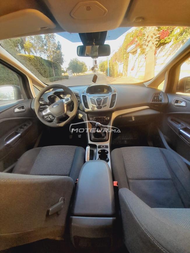 voiture spacieuse FORD CMAX