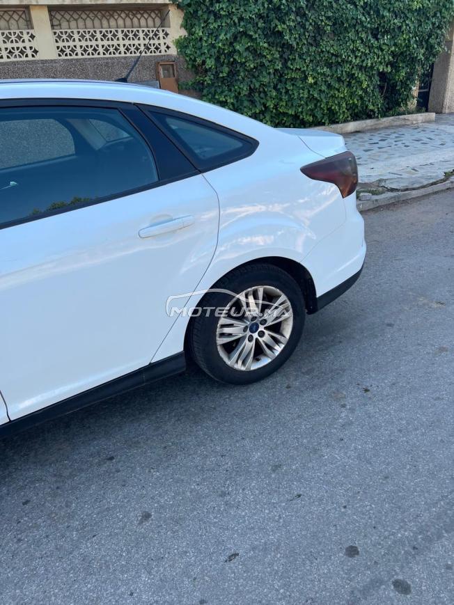 FORD FOCUS EN BON ETAT