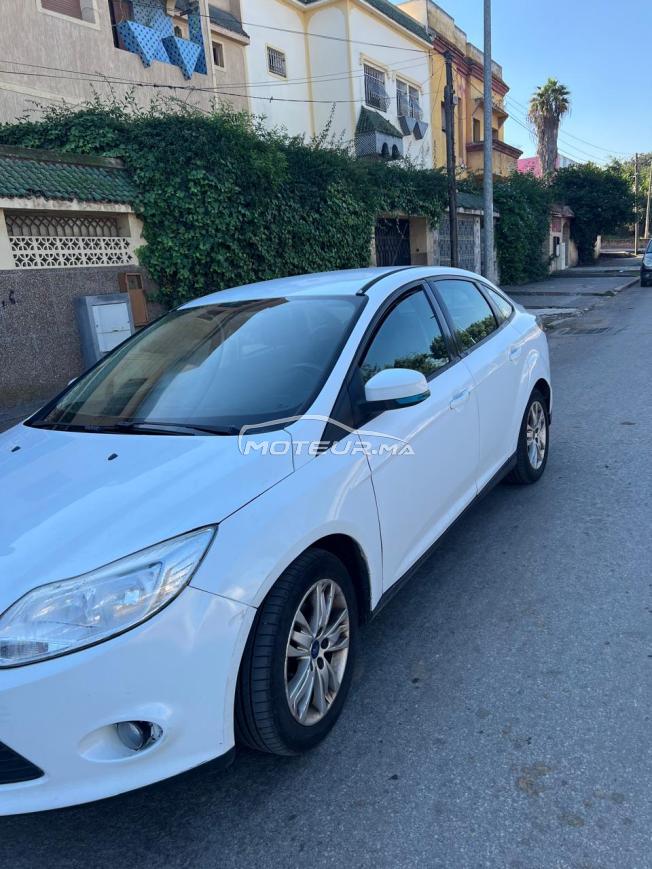 FORD FOCUS EN BON ETAT