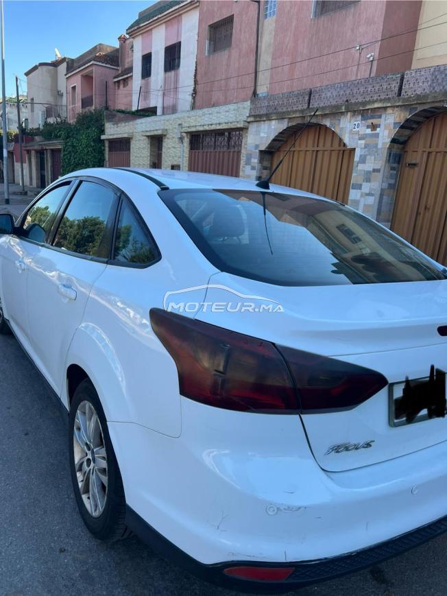 FORD FOCUS EN BON ETAT
