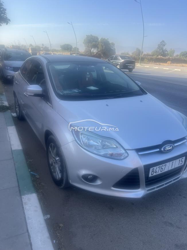 Voiture en bonne état avec entretien à jour