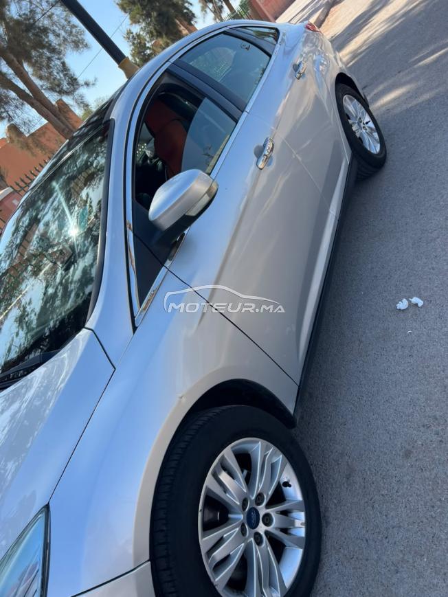 Ford focus très bonne état