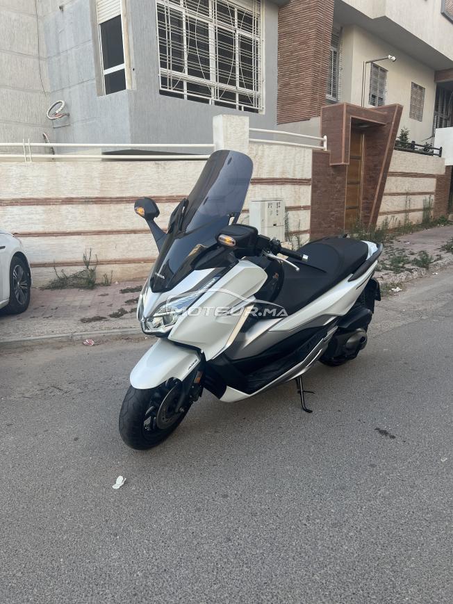 Honda Forza 300 2021 état irréprochable
