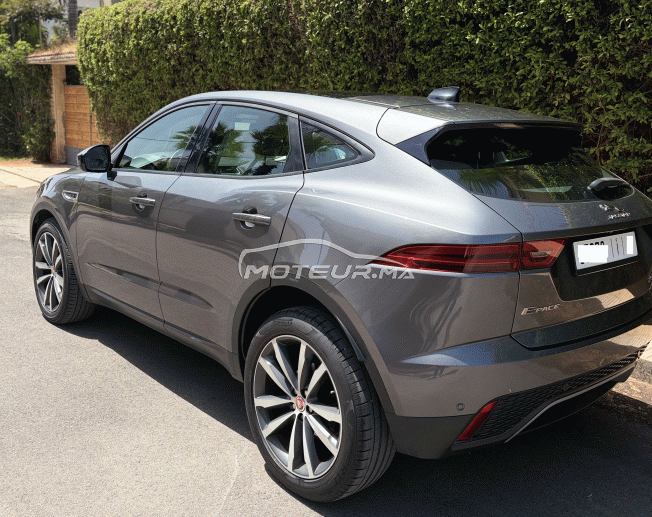 Jaguar E-Pace – Excellent état – 1ère main – Toit panoramique ouvrant