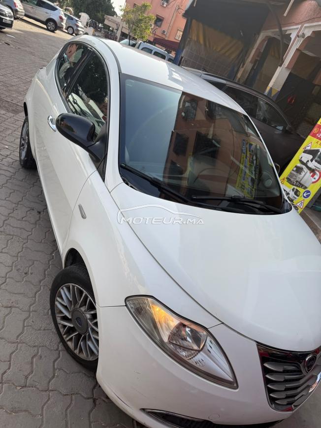 Lancia Ypsilon Essence 2012