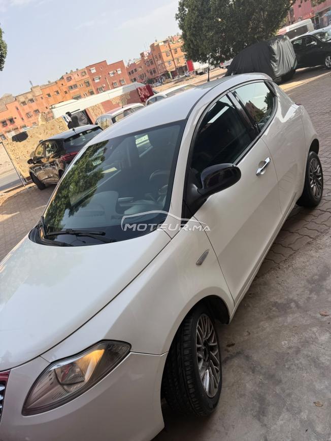 Lancia Ypsilon Essence 2012