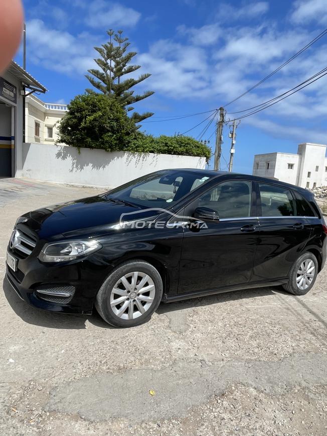 Mercedes classe b modèle 2016 en bon état