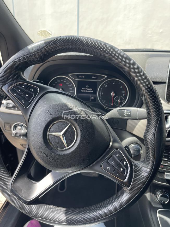 Mercedes classe b modèle 2016 en bon état