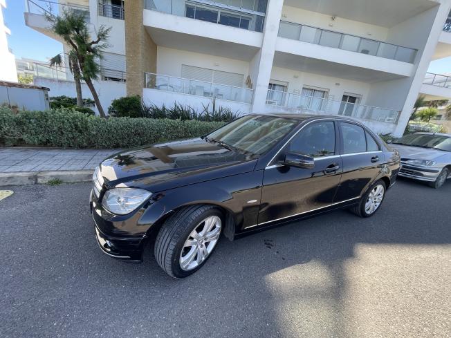 Mercedes C220 Avantgarde BlueEfficiency – 2011 | 1ère main | État exceptionnel