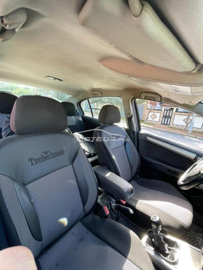 Opel astra model 2009 trés bon état