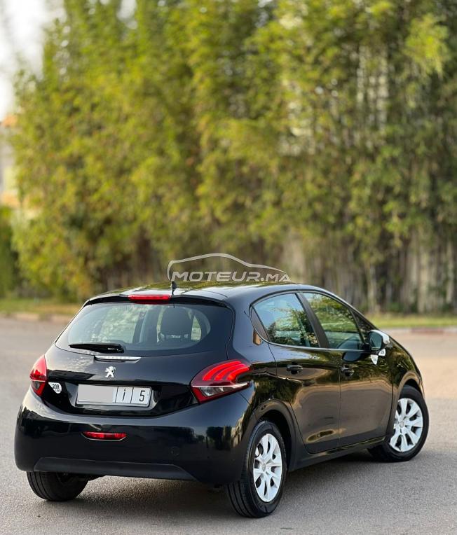 🚗 Peugeot 208 Like 2017 – Essence  – 91,000 km
