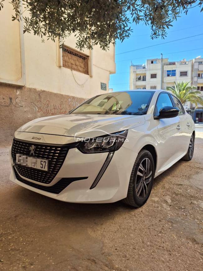 peugeot 208 2023 tres bon etat