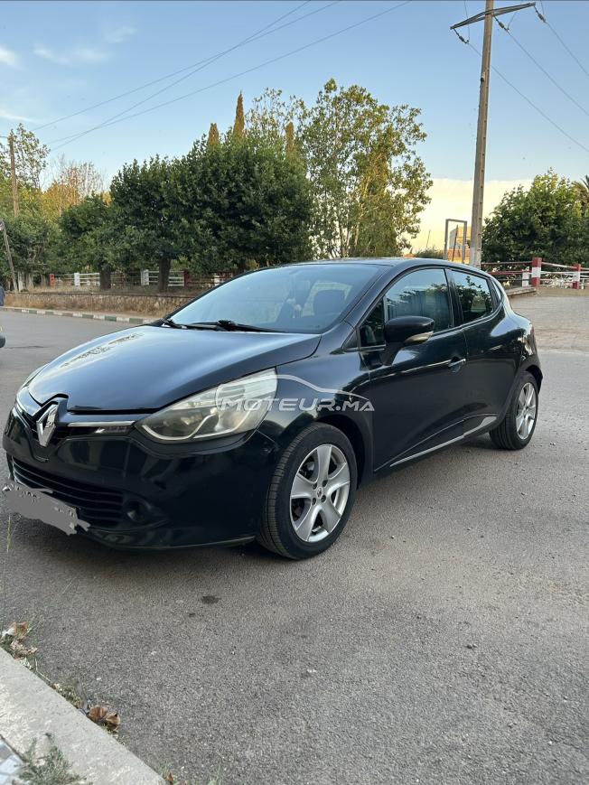 Clio 4 diesel modèle 2014 très bonne qualité