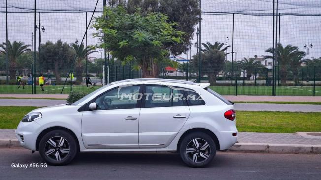 voiture koleos boite Automatique en très bon état