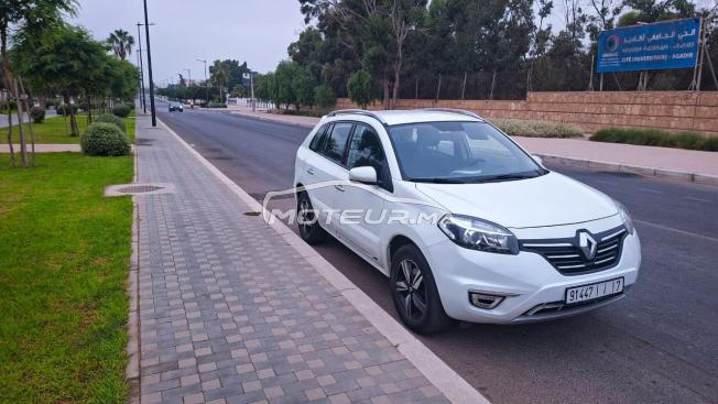 voiture koleos boite Automatique en très bon état
