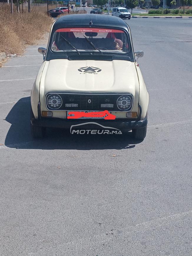 Renault 4 très bon état