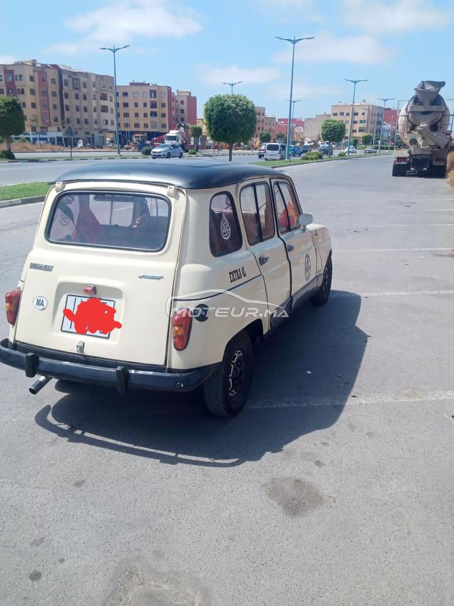 Renault 4 très bon état