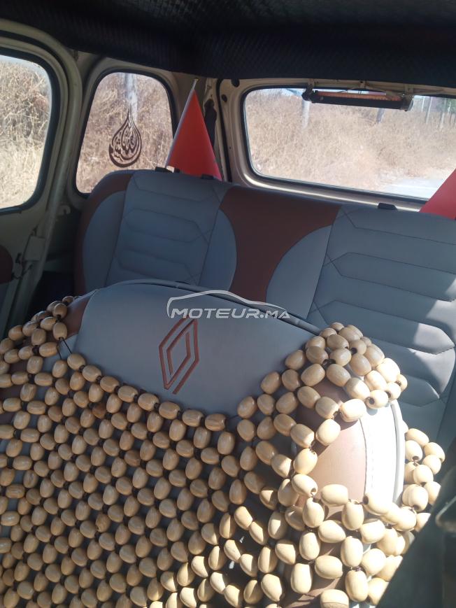Renault 4 très bon état