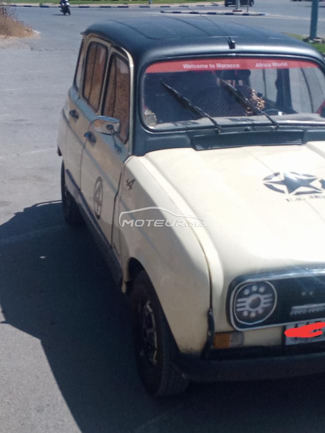 Renault 4 très bon état