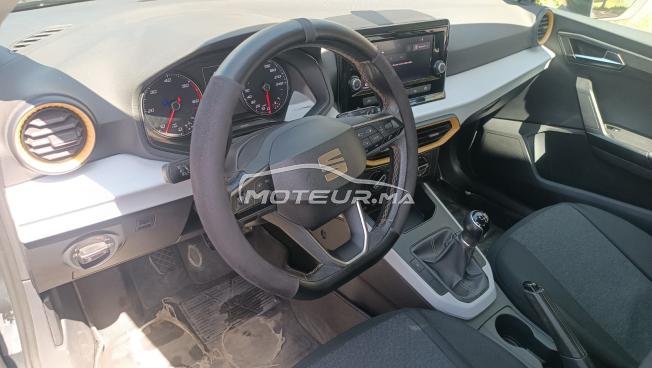 seat arona comme neuf