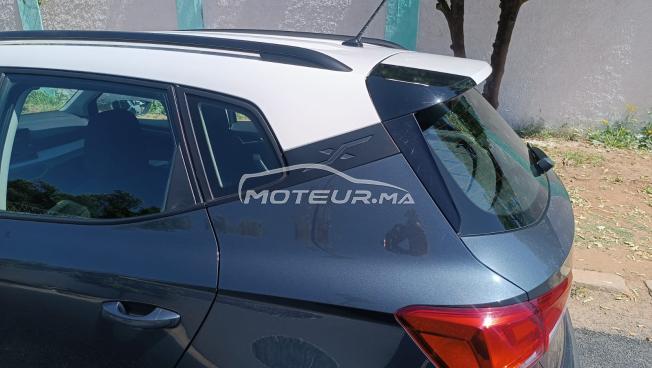seat arona comme neuf