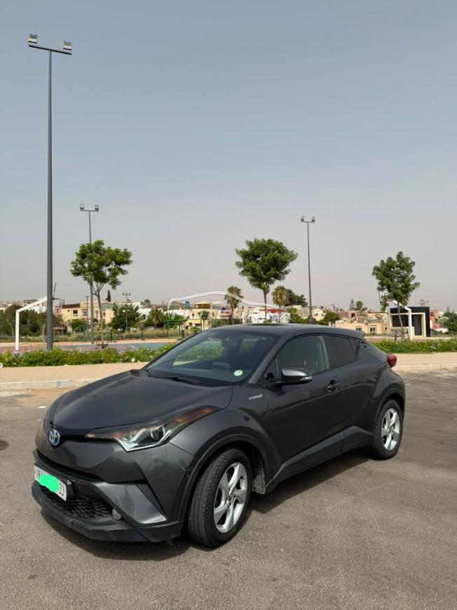 C-HR première main. Faible kilométrage