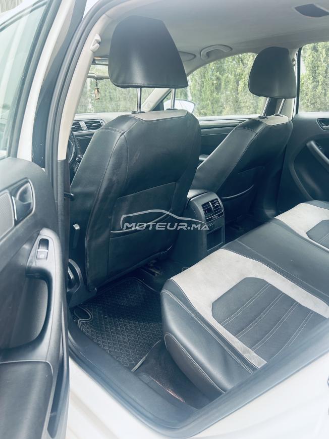 À vendre : Volkswagen Jetta 2016, première main, en très bon état.