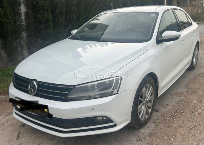 À vendre : Volkswagen Jetta 2016, première main, en très bon état.