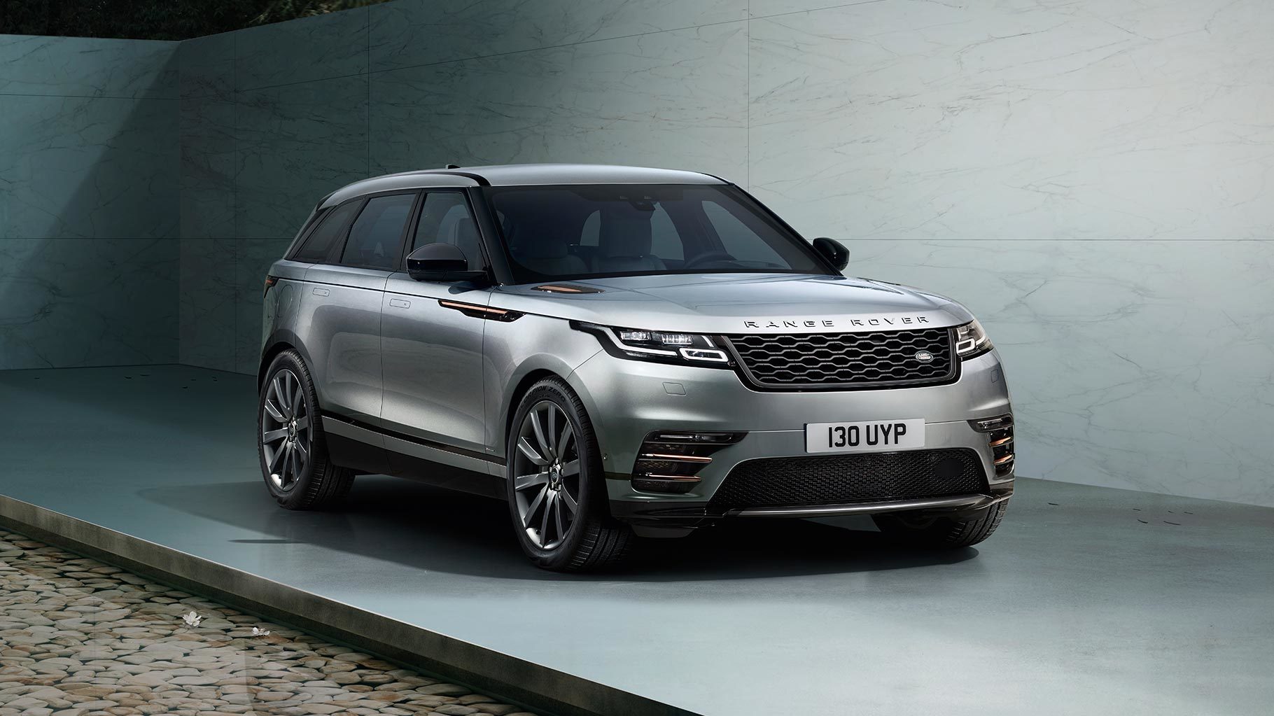 Smeia, importateur exclusif des marques Jaguar Land Rover célèbre le premier anniversaire de lancement du Range Rover Velar et lance une offre spéciale 1ère bougie