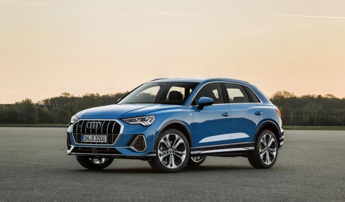 Audi Q3 2018 : Méconnaissable après une transformation radicale pour le SUV compact bavarois