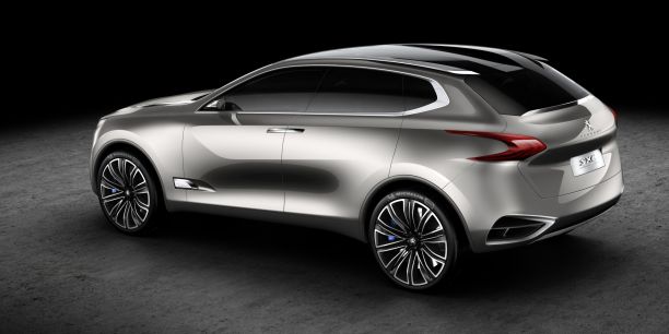 Peugeot 7008 (2024) : Un grand SUV coupé 100% électrique