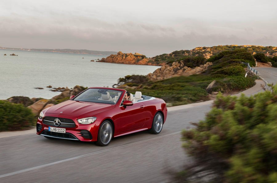 Mercedes lance les nouvelles Classe E Coupé et Cabriolet à motorisations hybrides