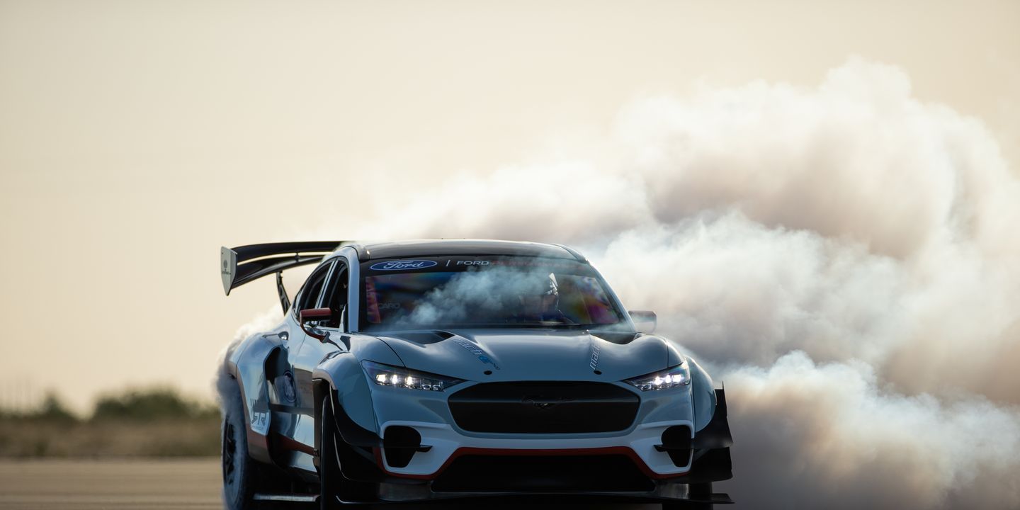 Un nouveau prototype de course Ford Mustang Mach-E