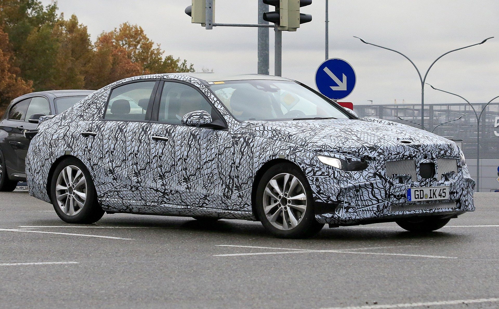 La prochaine génération de la Mercedes Classe C reçoit ses dernières retouches avant d’être présentée en 2021