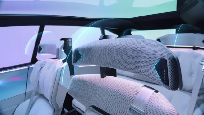 VIVATECH : RENAULT ET JEAN-MICHEL JARRE FONT DE LA VOITURE UN ESPACE PRIVILEGIE POUR Y VIVRE DES EXPERIENCES SONORES