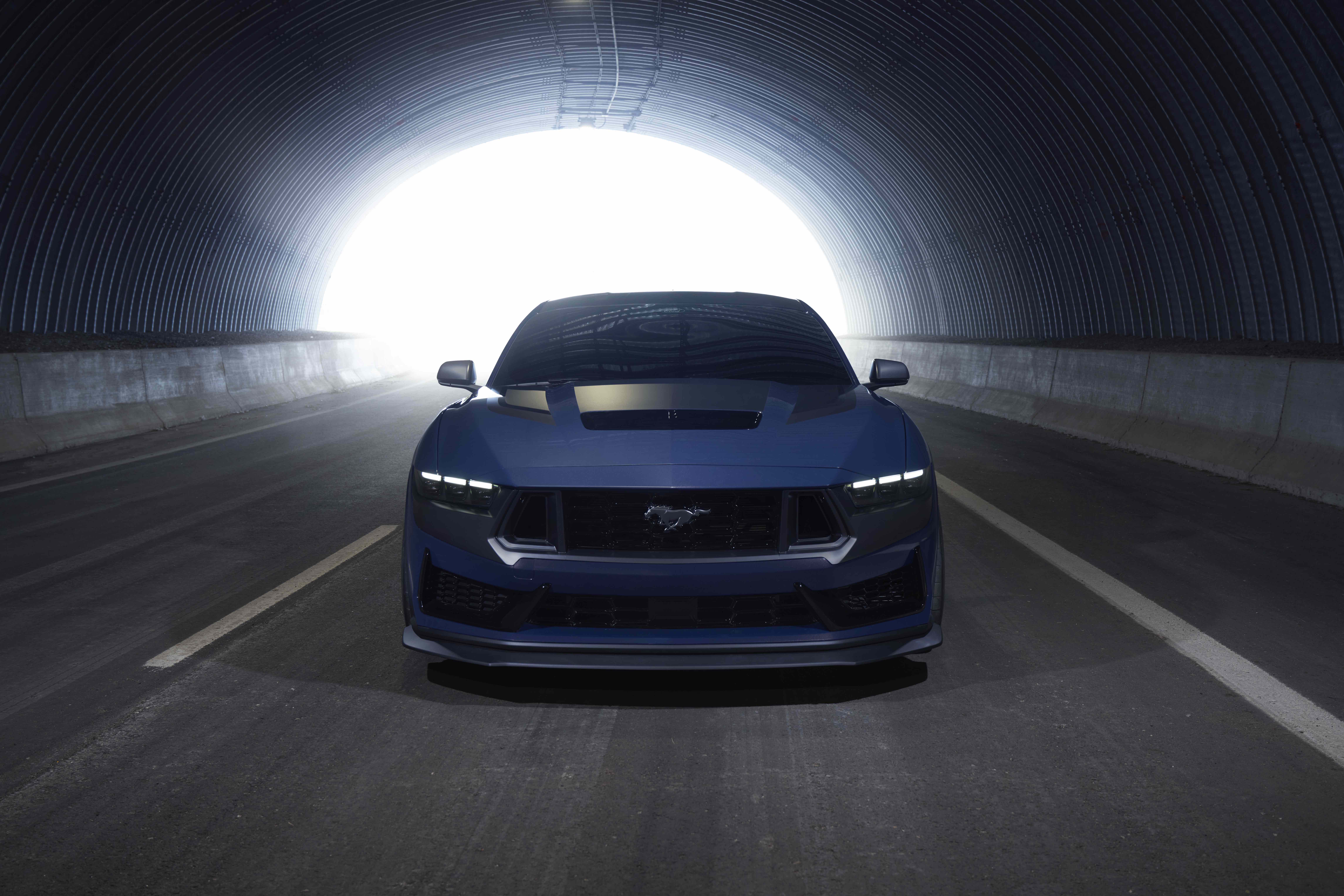 Ford dévoile la nouvelle Mustang Dark Horse, la version la plus sportive et la plus adaptée à un usage sur piste