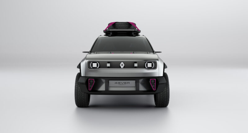 Mondial de l’Automobile Paris 2022 : RENAULT 4EVER TROPHY, RENAISSANCE D’UNE ICÔNE