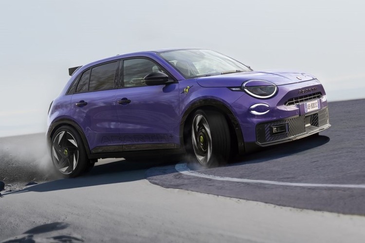 Abarth travaille sur son futur modèle le plus puissant