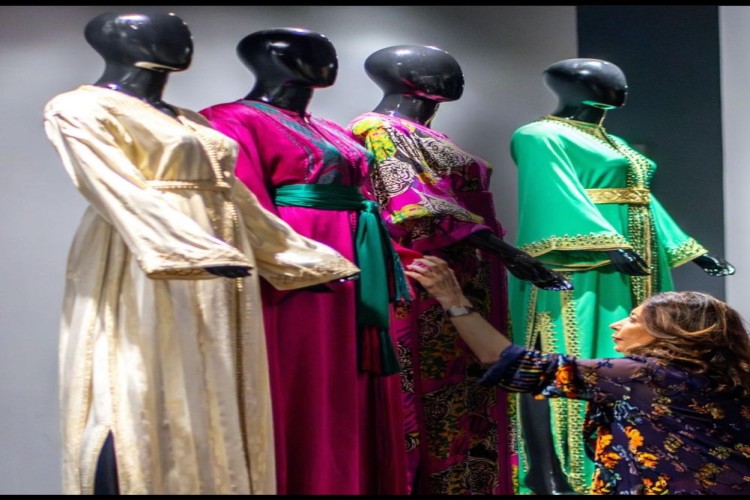DS Automobiles célèbre le caftan marocain à travers une exposition