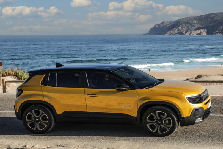 Jeep Avenger e-Hybrid : وصول الجيل الجديد من سيارات الدفع الرباعي المدمجة إلى المغرب