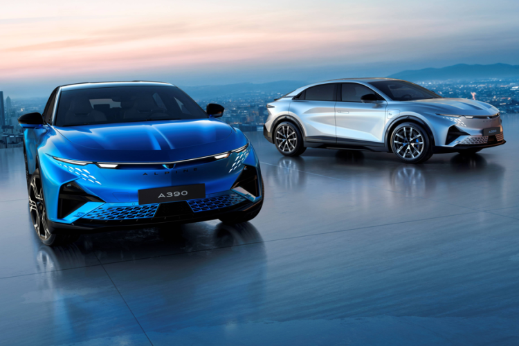 L'Alpine A390 : le premier SUV  fastback électrique made in France