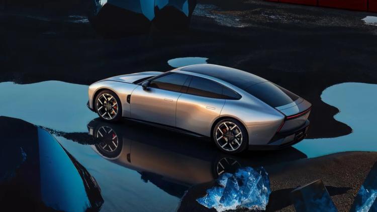 Nouvelle XPENG P7 : prix, finitions et caractéristiques de la berline électrique premium