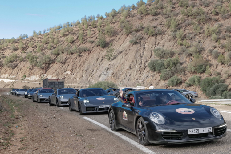Porsche Maroc présente la 911 Carrera T lors d’un « Tour & Ftour »
